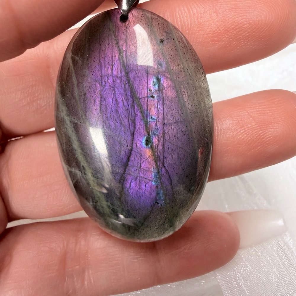 Purple Flash Labradorite Pendant — Rare Violet Fire 🔮